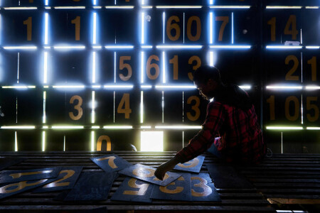 Old-style scoreboard charm as Zimbabwe blast into T20 World Cup