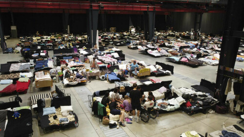 Ukrainians in limbo at Polish refugee centre