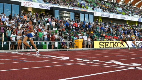 Hurdles stars McLaughlin, Muhammad ready for final showdown