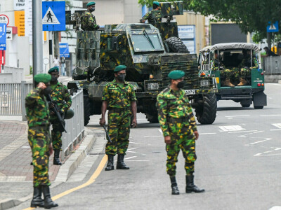 Security forces smash Sri Lanka&rsquo;s main protest camp