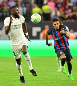 Raphinha strikes again as Barcelona beat Real Madrid 1-0