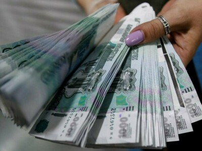 Russian rouble steadies vs dollar after hitting over 2-week lows
