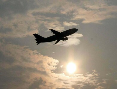 Iran says probing claimed Pakistani airline near-miss