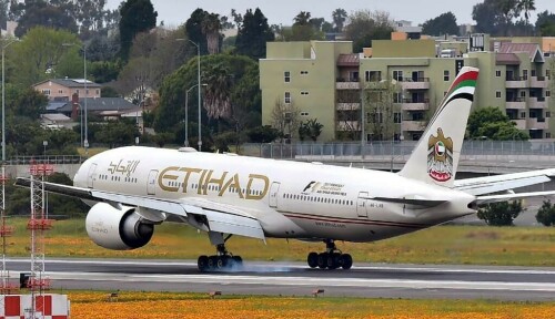 Etihad Airways swings to first half operating profit of nearly $300mn