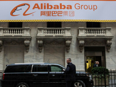 Alibaba shares sink amid Ant shake-up, earnings risks