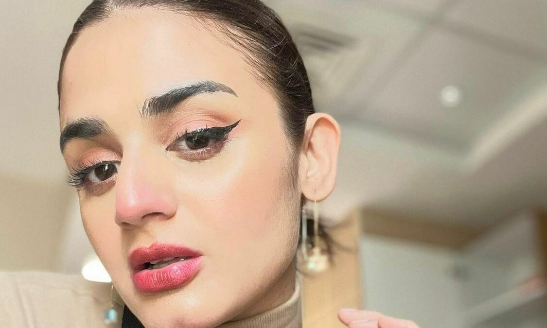 Actor Hira Mani draws social media criticism after posting comments about Dua Zehra