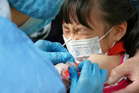China reports 940 new COVID cases for Aug 7 vs 868 a day earlier