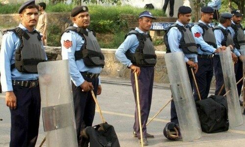 Police arrests wife of Shahbaz Gill’s driver Police arrests wife of Shahbaz Gill’s driver