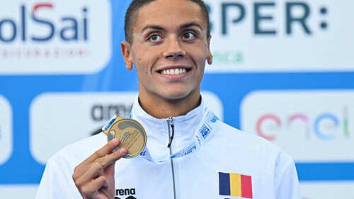 David Popovici, skinny magician of the water conjures up world record