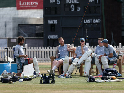 England recall fit-again Foakes for South Africa opener