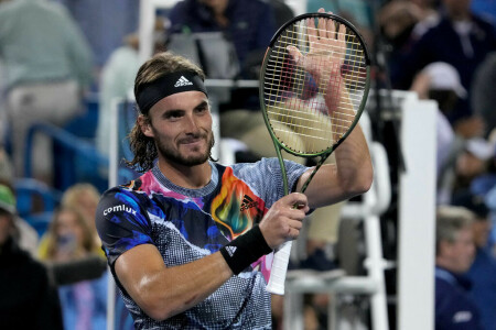Tsitsipas beats Medvedev to book Cincy final clash with Coric