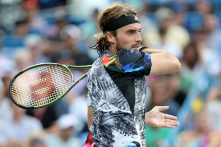 Tsitsipas searching for answer after Cincinnati loss to Coric