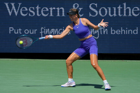 Belarusian Azarenka withdraws from &lsquo;Tennis Plays for Peace&rsquo; Ukraine aid exhibition