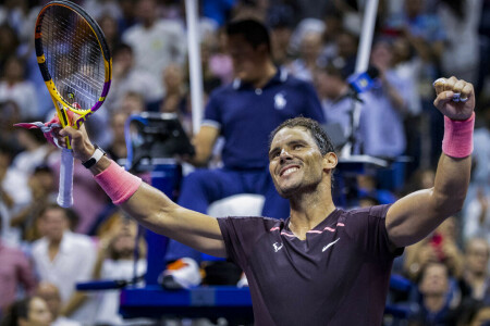 Perfect Nadal, battling Swiatek into US Open fourth round