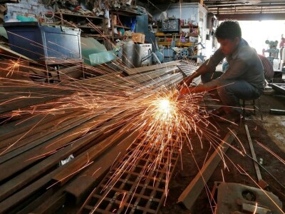 India&rsquo;s services activity grew faster in Aug; hiring at over 14-year high