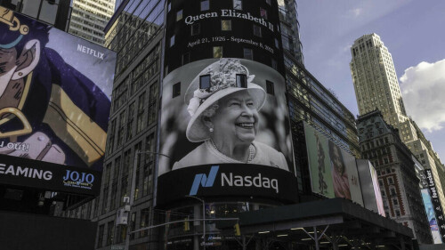 &lsquo;End of an era&rsquo;: Americans mourn Queen Elizabeth&rsquo;s death