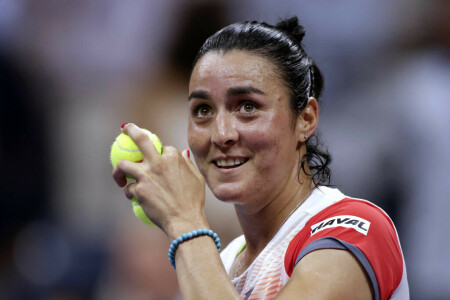 Jabeur thrashes Garcia to reach US Open final