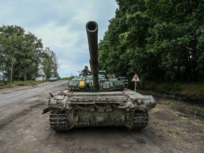 Ukraine forces advance further after fall of Russian stronghold
