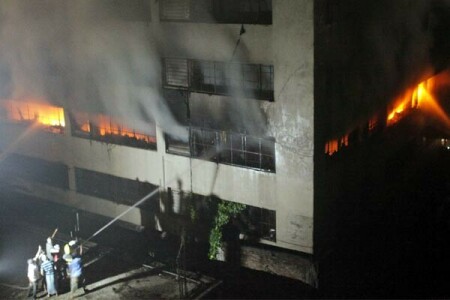Fire at electric scooter showroom in India kills eight Fire at electric scooter showroom in India kills eight