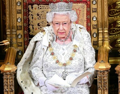 Man arrested after claiming Makkah pilgrimage for late Queen Elizabeth II
