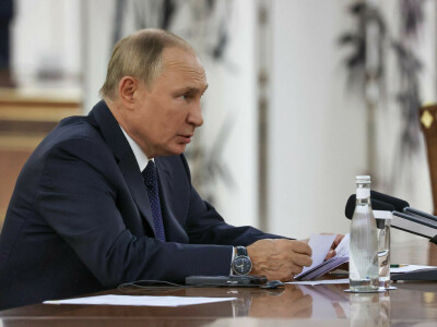 Putin condemns &lsquo;attempts to create unipolar world&rsquo; in talks with Xi