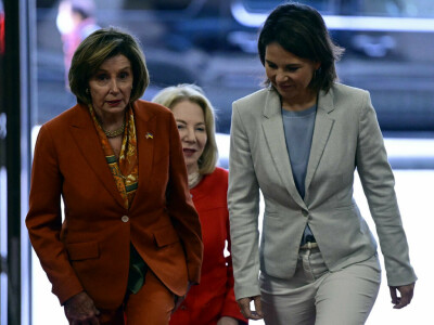 Pelosi in Armenia after Azerbaijan border clashes