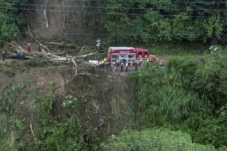 Bus plunges into Costa Rican ravine, killing at least nine