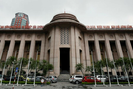 Vietnam PM asks central bank to consider raising policy rates after Fed move