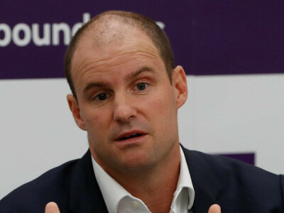 Strauss says &lsquo;status quo&rsquo; no option as he unveils English cricket reform plan