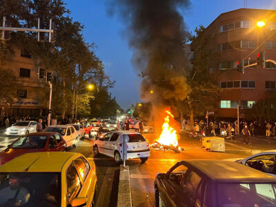 Iranian army says it will &lsquo;confront the enemies&rsquo; as protests rage