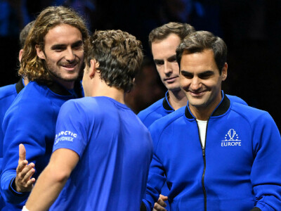 Federer bids emotional farewell to tennis at Laver Cup