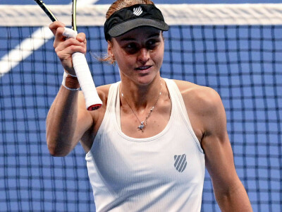In-form Samsonova surges into Tokyo final