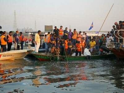 24 dead after boat sinks in Bangladesh
