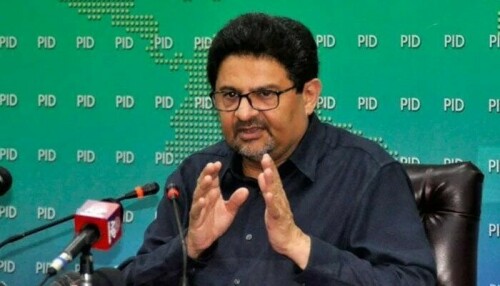 Stage set for Dar: Miftah Ismail hands in written resignation