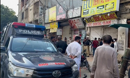 One Chinese national killed, two injured in shooting in Karachi's Saddar area