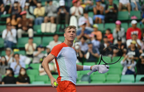 Shapovalov surges into final of Korea Open
