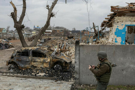 Frontline villagers emerge from basements as Russians retreat
