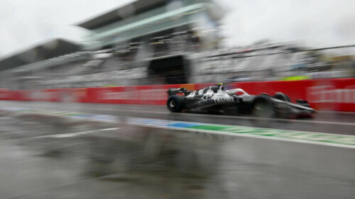 Alonso fastest in wet Japanese first practice, Verstappen sixth