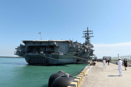 South Korea, US stage drills with aircraft carrier after North Korean missile launches