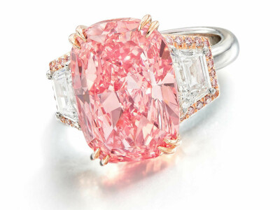 Pink diamond sells for nearly $58 million in Hong Kong
