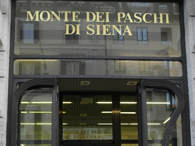 Monte dei Paschi&rsquo;s talks with banks over $2.4bn cash call drag on