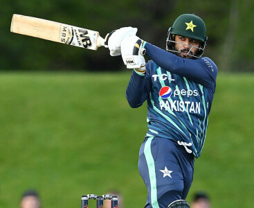 Nawaz steadies ship as Pakistan squeeze past Bangladesh in T20 series