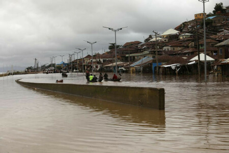 Nigeria floods toll has passed 600: government