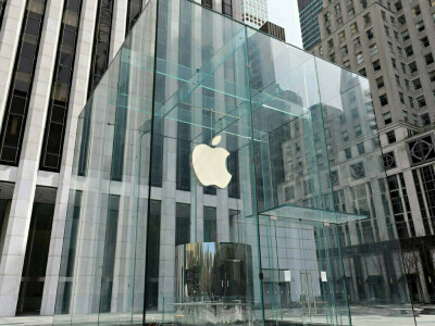 Apple freezes plans to use China&rsquo;s YMTC chips