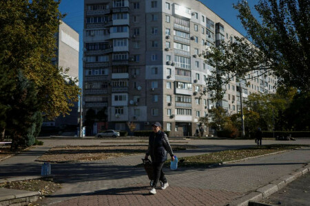 &lsquo;Evacuate&rsquo; Russian-installed official tells Kherson residents
