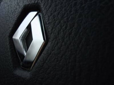 Renault says price hikes help sales grow in Q3, confirms outlook