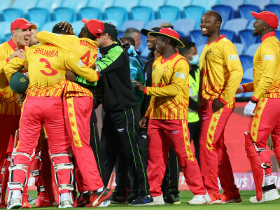 Zimbabwe beat Scotland to make Twenty20 World Cup Super 12