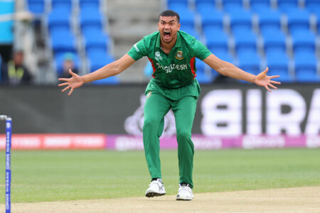 Ahmed takes four as Bangladesh beat Netherlands
