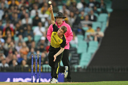 Australia&rsquo;s Zampa gets Covid at T20 World Cup: report