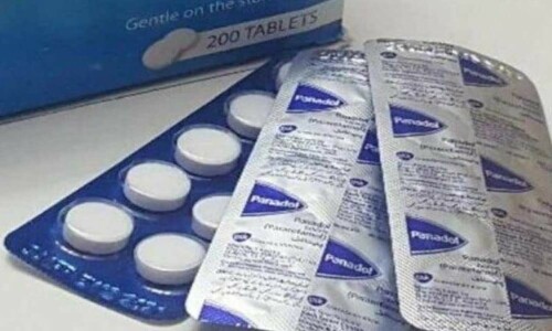 Pharma firms to resume production of paracetamol after meeting with Dar: Ministry of Finance